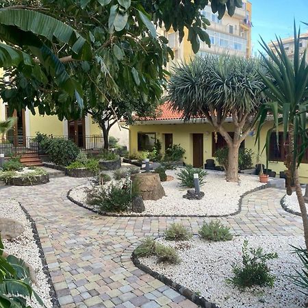 Li Cuti Apartments Катания Екстериор снимка