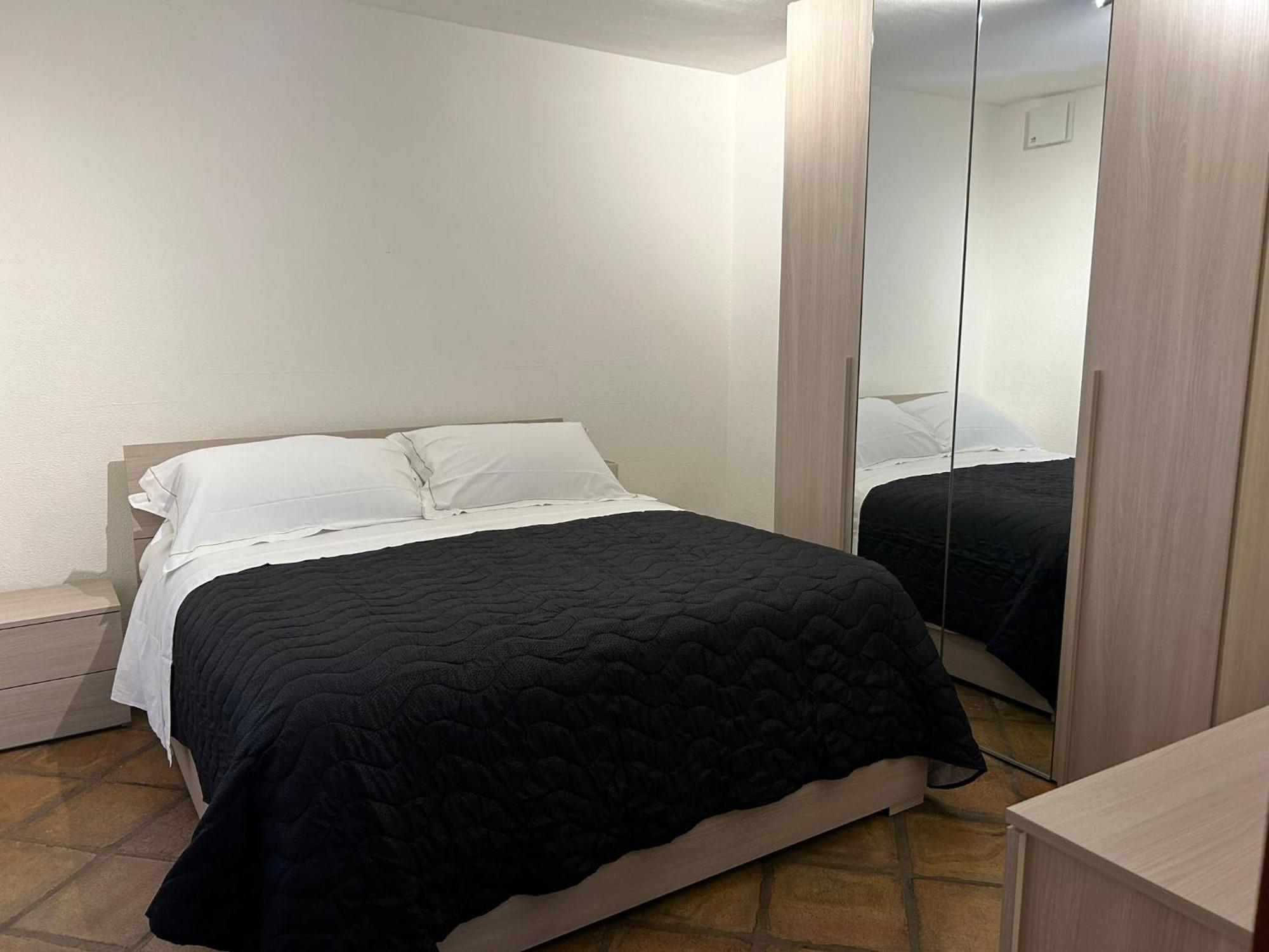 Li Cuti Apartments Катания Екстериор снимка