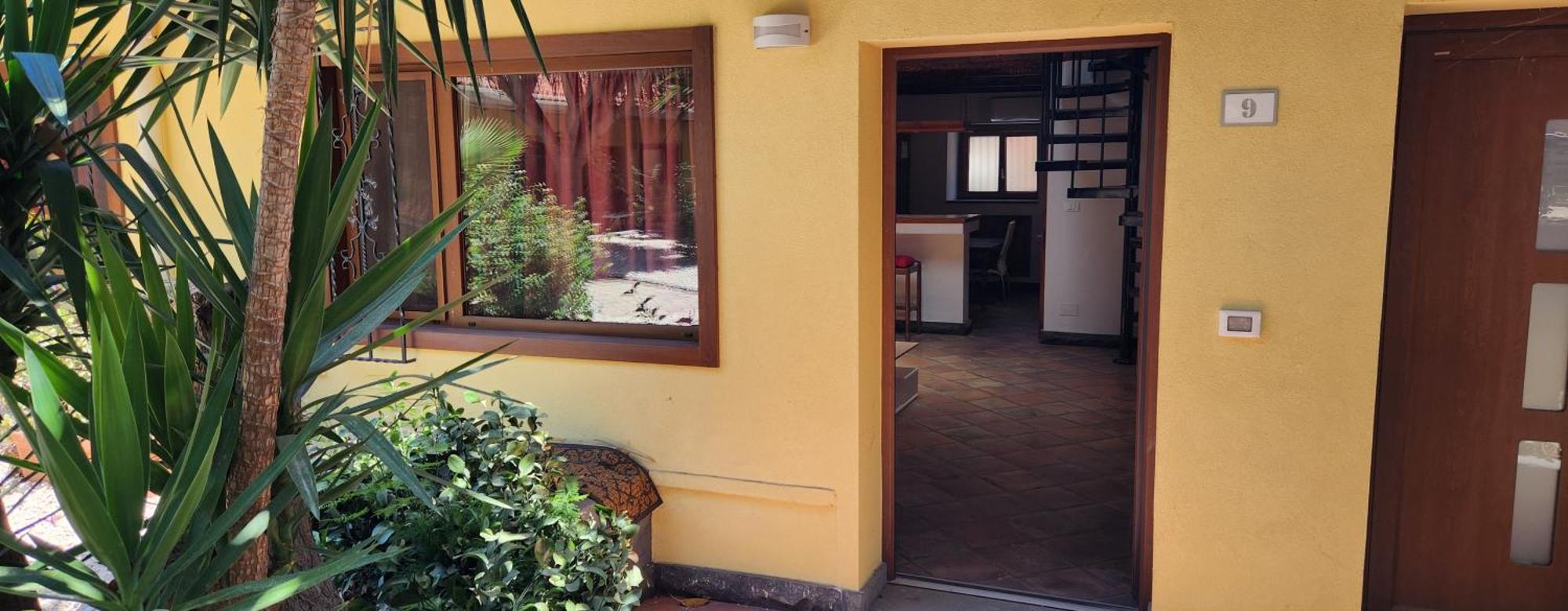 Li Cuti Apartments Катания Екстериор снимка